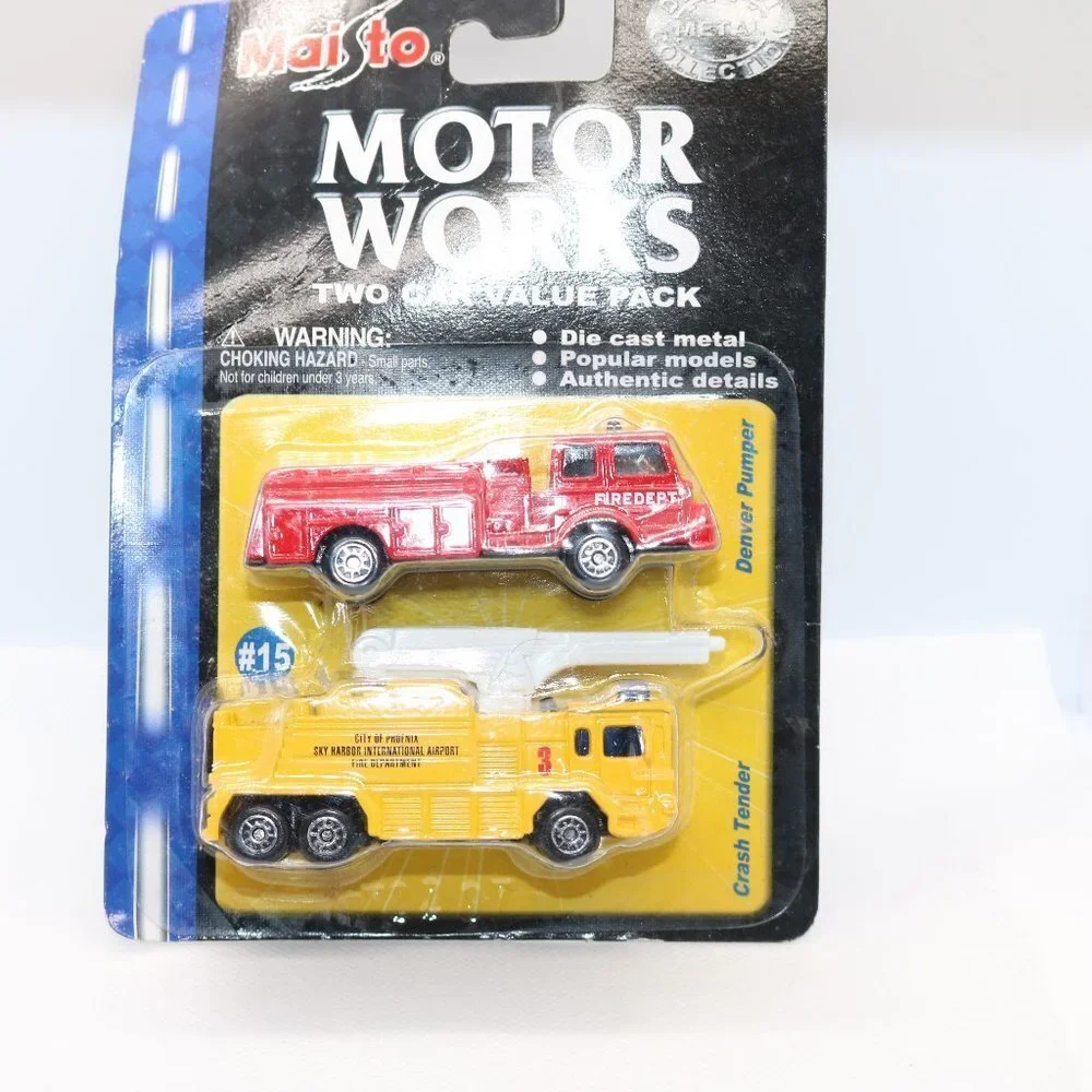 Maisto Motor Works #15 crash tender and denver pumper old new stock